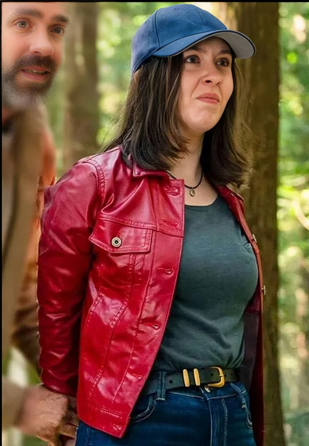 Katherine-Evans-Red-Jacket-Murder-in-Small-Town.png