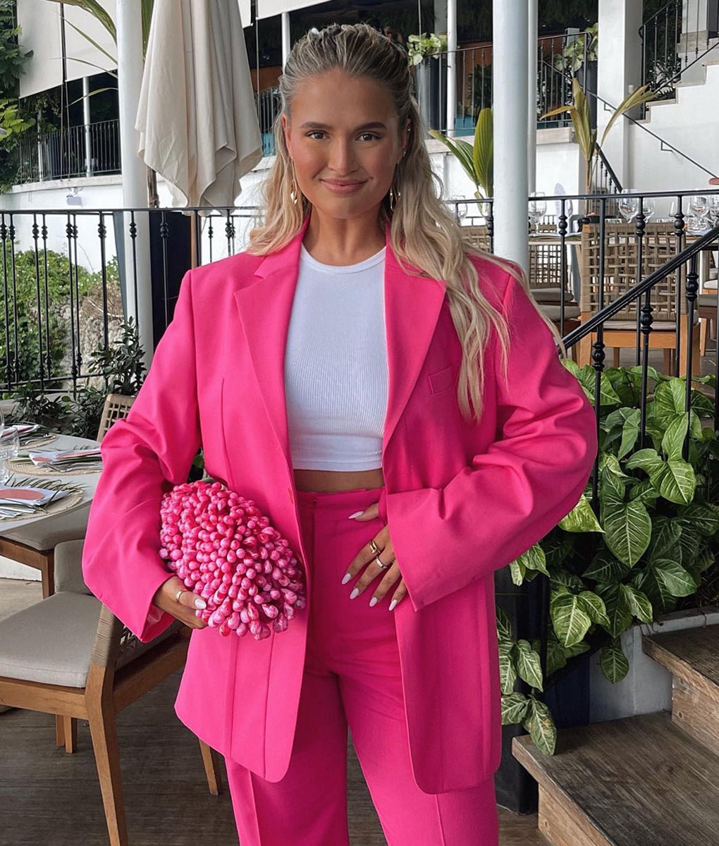 Molly-Mae-Hague-Pink-Blazer-1.jpg