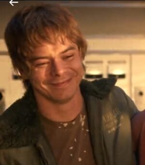 Stranger Things S05 Jonathan Byers Green Jacket