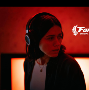 Undertone Nina Kiri Jacket