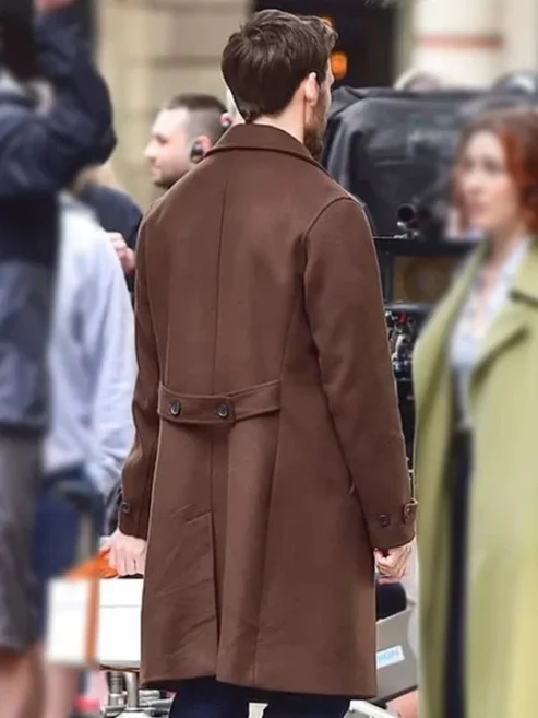 lazarus-s01-sam-claflin-brown-coat-1194562635.webp