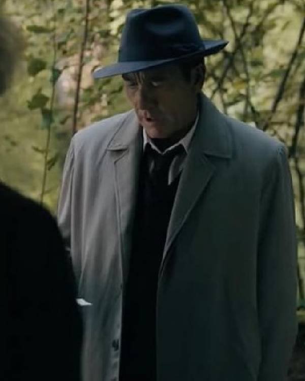 sam-spade-monsieur-spade-grey-coat.jpg