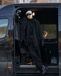 Super Bowl 2024 Travis Kelce Black Suit