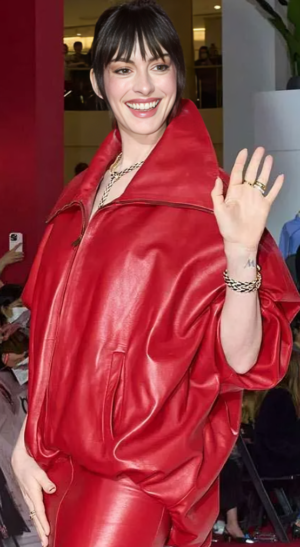 Anne Hathaway The Dev­il Wears Pra­da 2 Leather Jacket
